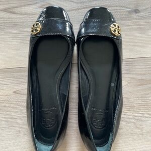Tory Burch Black and Gold Loafers with Elegant Design